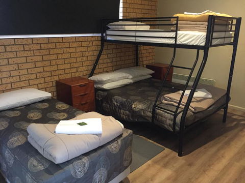 Bright Motor Inn - Accommodation ACT 3