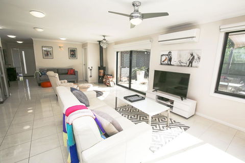 Bright Uptown - Accommodation ACT 1