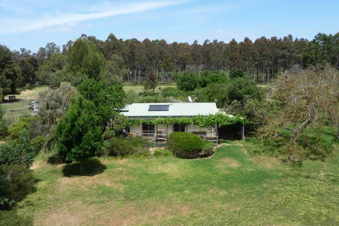 Brimin Lodge Orchard Cottage - Accommodation ACT 0