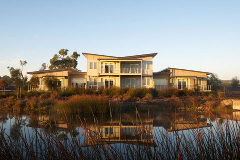 Broadbeach Inverloch Resort - Accommodation ACT 0