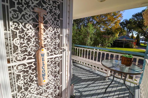 Bromyard Cottage - Accommodation ACT 3