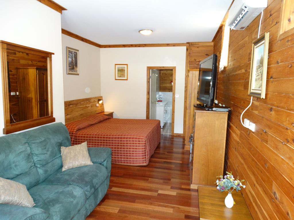  Accommodation ACT
