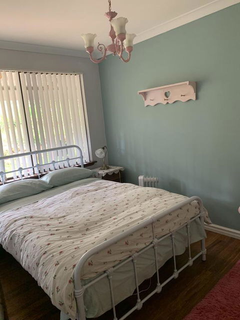 Byfield Road Homestay - Accommodation ACT 3
