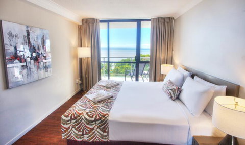 Cairns Plaza Hotel - Accommodation ACT 3