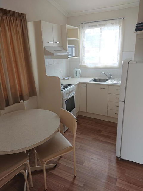 Caracourt Caravan Park - Accommodation ACT 3
