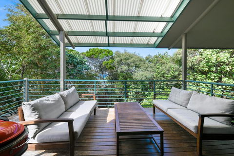 Carramar - 5 Callitris Crescent - Accommodation ACT 0