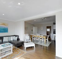 Casa Sorella - beachfront family home - Accommodation ACT