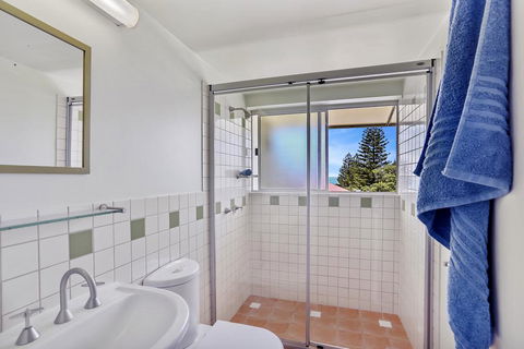 Cascades - Accommodation ACT 3
