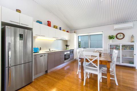 CASUARINA BEACH SHACKS 10 - Accommodation ACT 2