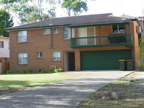 Catalina', 7 Catalina Close - Air Conditioned Large Home With Boat Parking - Accommodation ACT 0