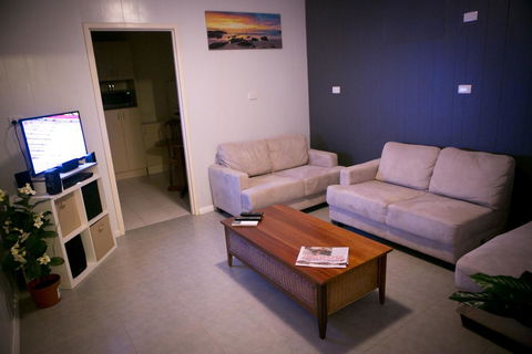 Cave Place Units - Accommodation ACT 0