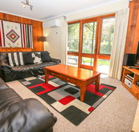 Cedar Holiday Units - Apartment 1 - Accommodation ACT