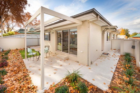 Central Sojourn On Wilcox - Accommodation ACT 3