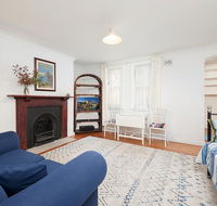 Charming Centrally Located 2 Bedroom Accommodation - Accommodation ACT