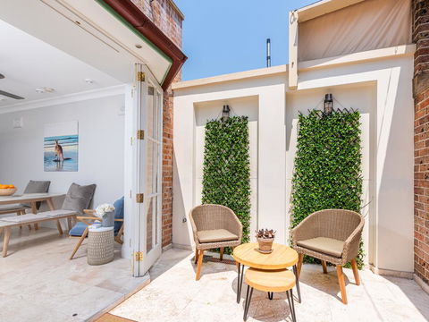 Charming Surry Hills House On Bourke - Accommodation ACT 0