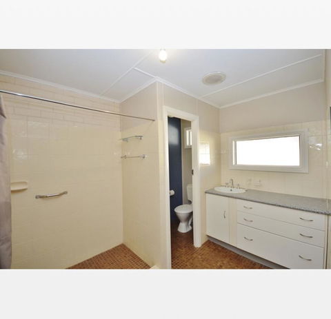 Claires Place - Accommodation ACT 1
