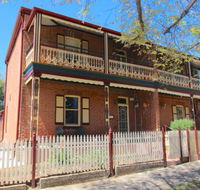 Classic Old Style House - Accommodation ACT
