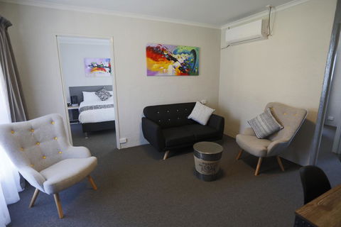 Coachman's Eden - Accommodation ACT 3