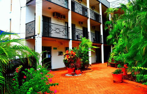 Coconut Grove Holiday Apartments - Accommodation ACT 1