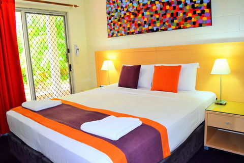 Coconut Grove Holiday Apartments - Accommodation ACT 2