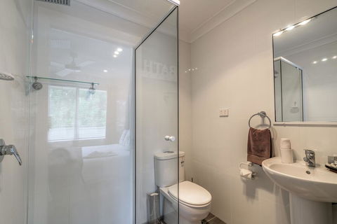 Cole House Apartments - Accommodation ACT 3