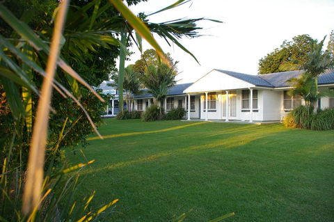 Colonial Court Motor Inn - Accommodation ACT 1