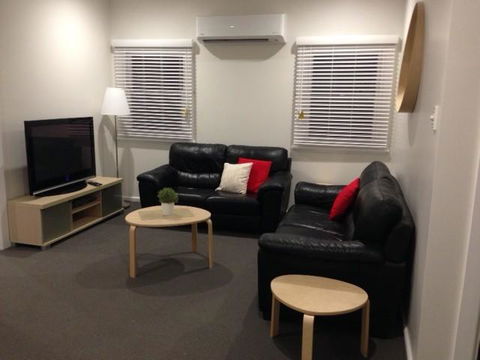 Colonial Lodge Motor Inn - Accommodation ACT 0