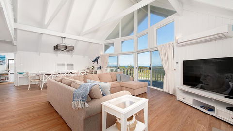 Combined Kingsley Beach House - Accommodation ACT 3
