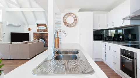 Combined Kingsley Beach House - Accommodation ACT 0