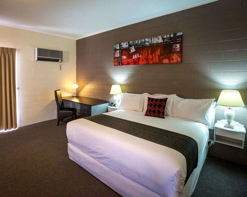 Comfort Inn & Suites King Avenue - Accommodation ACT 1