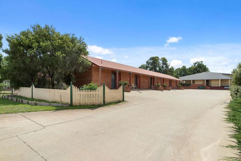 Comfort Inn Sovereign Gundagai - Accommodation ACT 1