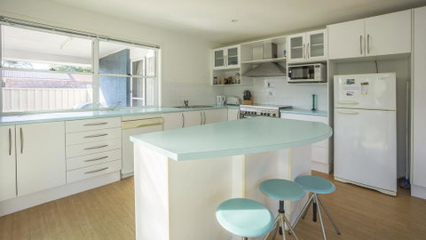 Conley Ave 8 Pet Friendly - OUTSIDE Only - Accommodation ACT 2