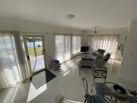 Coorong Getaways - Accommodation ACT 3