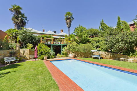 Corvah House - Accommodation ACT 0