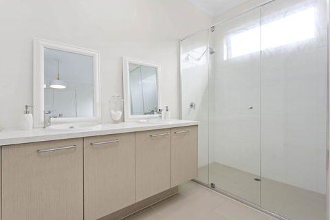 CORYMBIA - MOUNT MARTHA - Accommodation ACT 0