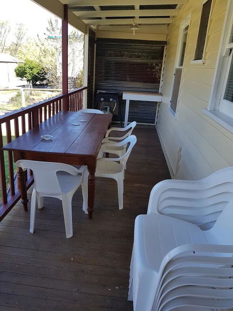 Cottage On Main - Accommodation ACT 3