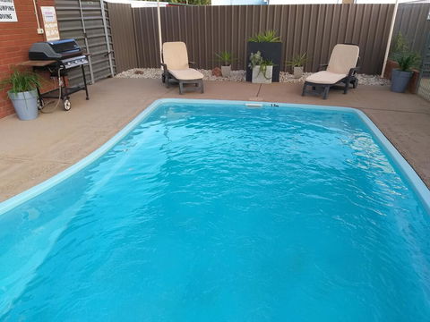 Country Mile Motor Inn - Accommodation ACT 3
