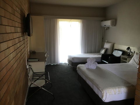 Court Street Motel - Accommodation ACT 2