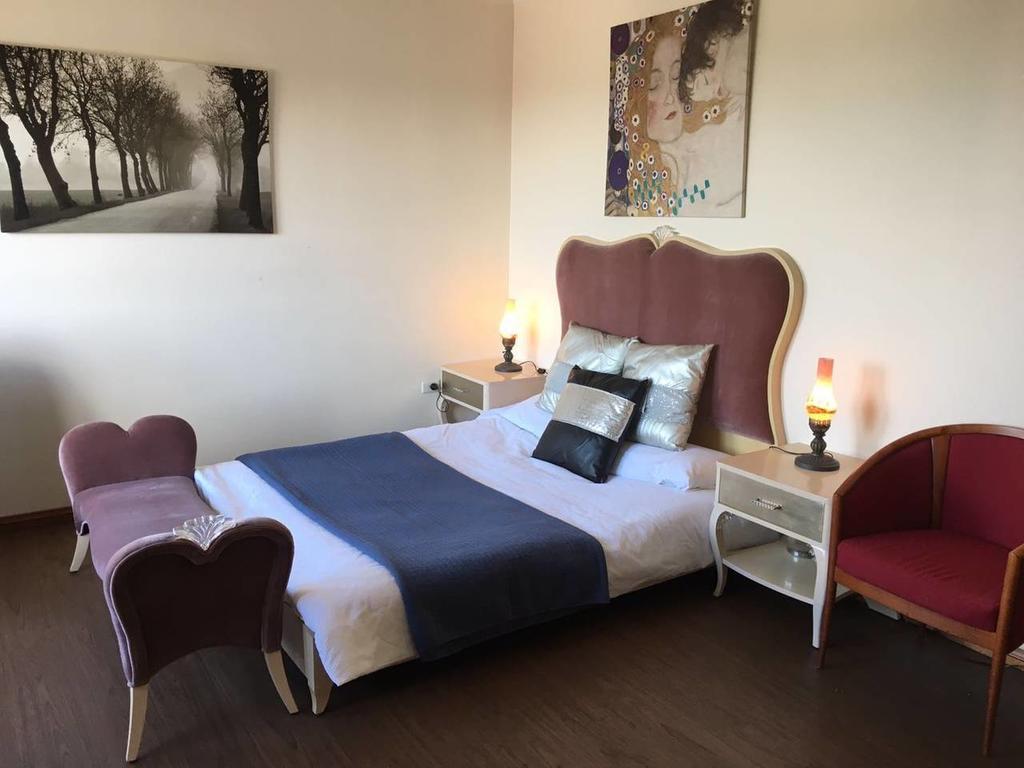  Accommodation ACT