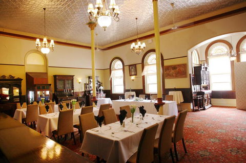 Criterion Hotel Rockhampton - Accommodation ACT 2