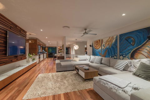 Cubby House - Accommodation ACT 3