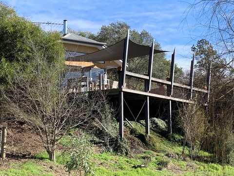 Cullen House - Accommodation ACT 2