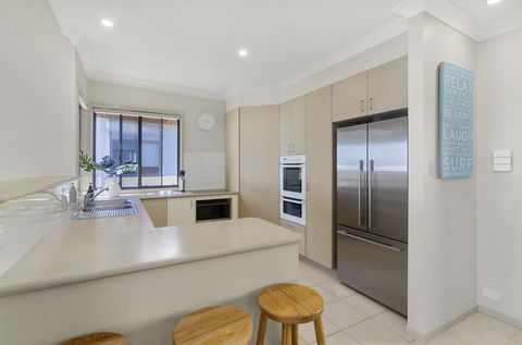 Currumbin Beachside Holiday Home - Accommodation ACT 3