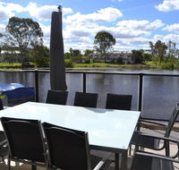 Cypress Drive Town House - Accommodation ACT