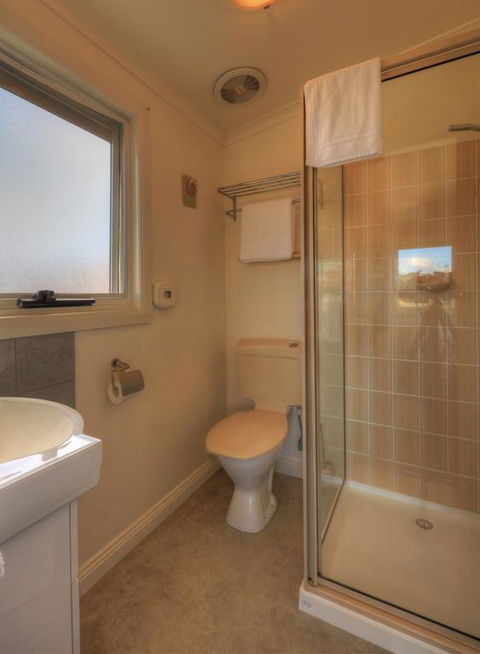 Dannebrog Lodge - Accommodation ACT 3