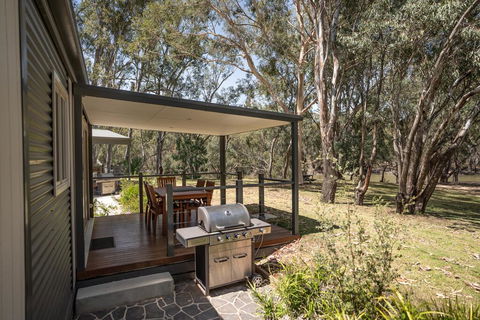 Deniliquin Riverside Caravan Park - Accommodation ACT 2