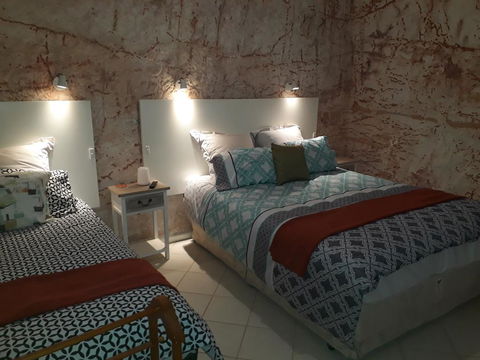 Desert Dwellers Underground B&B - Accommodation ACT 1