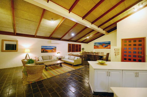 Diggers Beach Surf House - Accommodation ACT 3