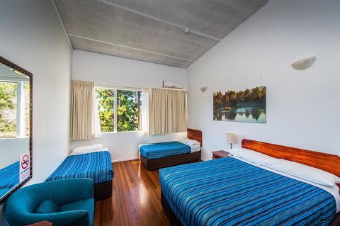 Diggers Tavern - Accommodation ACT 2