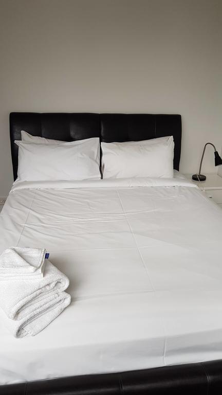 Docklands 1201p 2bed 1bath Water View - Accommodation ACT 3